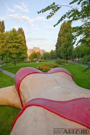 ARTZUID 2009 archief Joep van Lieshout - "BikiniBar"