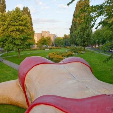 ARTZUID 2009 archief Joep van Lieshout - "BikiniBar"