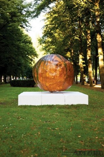 Franz West - "Sphairos"