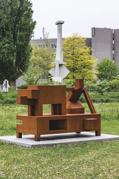 ARTZUID Atelier Van Lieshout - Midwife