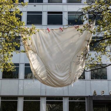 Kenichi Ogawa - Underpants-ARTZUID-2013-archief