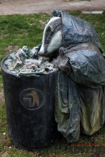 Laura Ford - Rag and Bone with Bin-ARTZUID-2013-archief