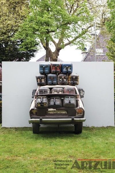 Romuald Hazoumè - Elf, rien à foutre-ARTZUID-2013-archief