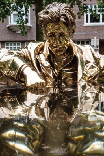 Jan Fabre - '7 bathtubs and the man who writes on water' (2006)