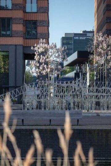 Theo Jansen – ‘ANIMARIS MODULARIUS Uitgestorven in 2007 (tijdperk Cerebrum)’ ( 2007)