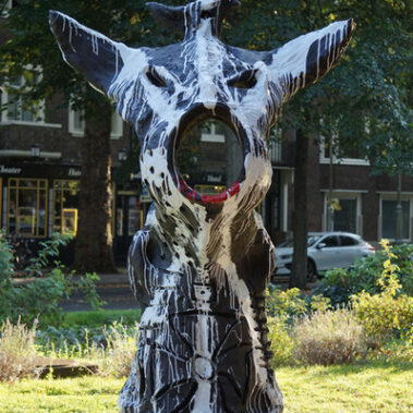 . Jonathan Meese - Dr. Saugerz de Kunst (Der Erzrosarotepaulchenpantherz de Large Gähnt)